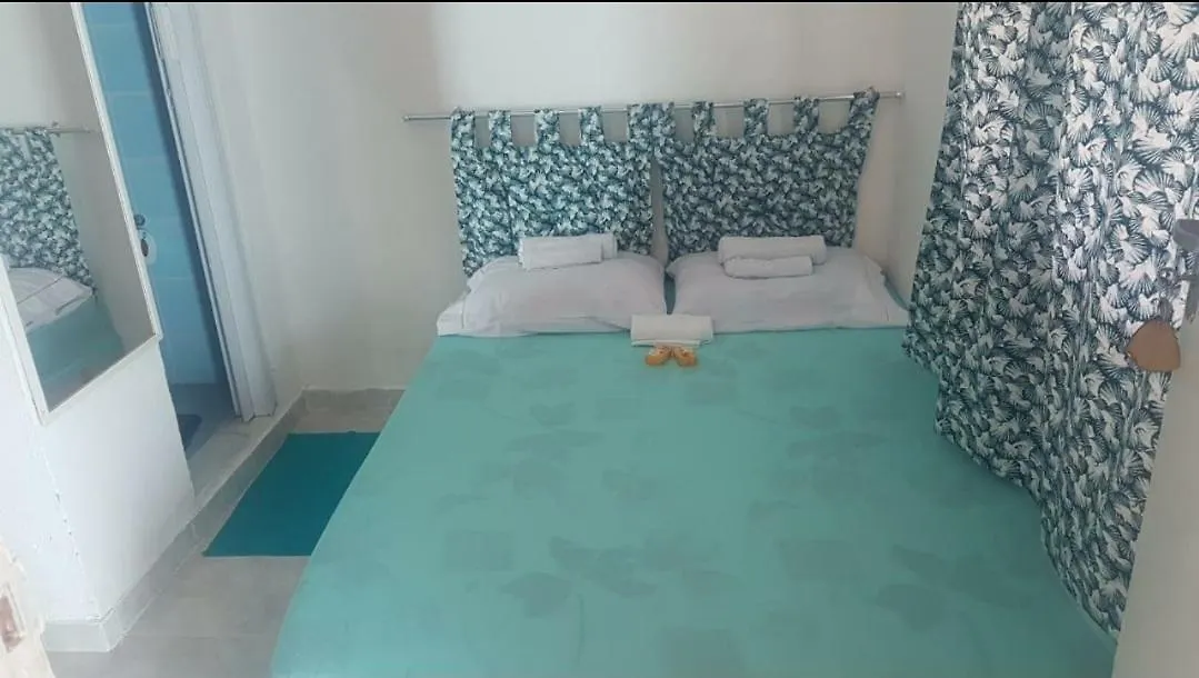 Suites Geriba -Ar Condicionado - Banheiro Privativo - Pertinho Da Praia contacts